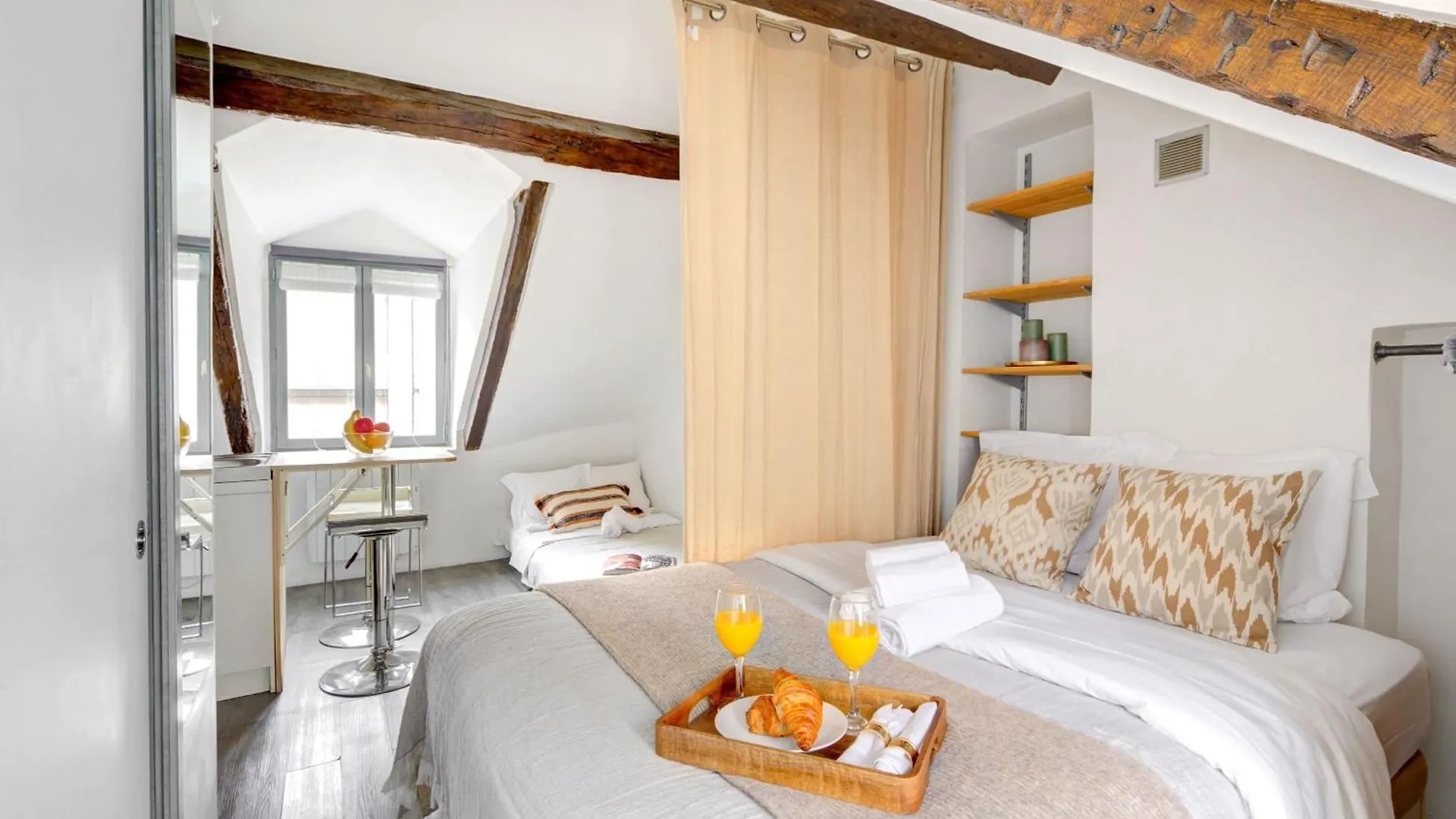 Bnbnova - Place Des Vosges & Le Marais Paris